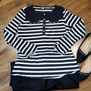 Womens Anne Klein black & white striped top size S